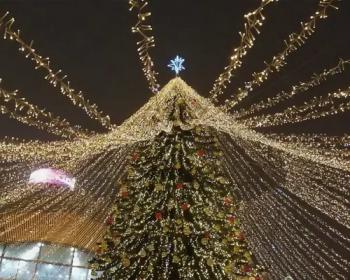 Зимняя сказка в столице: куда отправиться за новогодним настроением всей семьёй